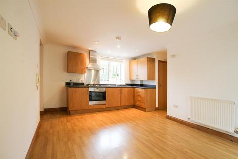 1 bedroom apartment to rent, Queen Edith's Way, Cambridge CB1