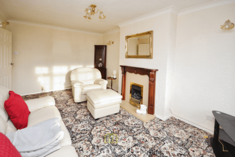 3 bedroom semi-detached bungalow for sale, Curzon Avenue, Cleethorpes DN35