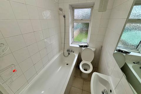 2 bedroom terraced house for sale, Connor Road, Dagenham RM9