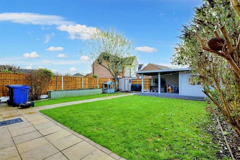 3 bedroom detached house for sale, Cranfleet Way, Long Eaton