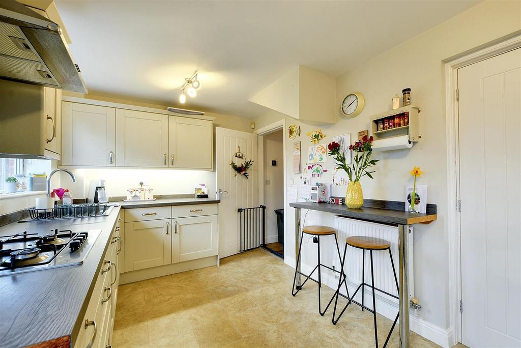 Kitchen 3.jpeg