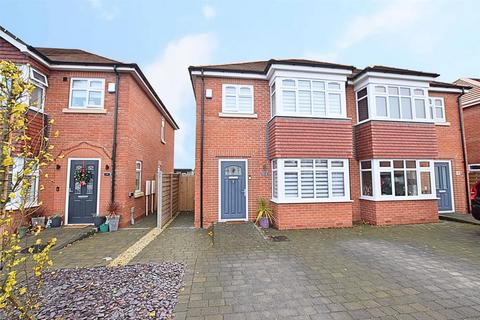 3 bedroom semi-detached house for sale, Newbold Court, Cleethorpes DN35