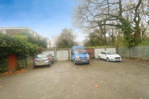 Property for sale, Rayleigh Road, Benfleet, SS7