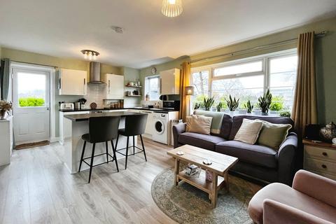 3 bedroom flat for sale, Wilmslow Road, Didsbury, Manchester, M20