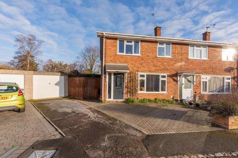 3 bedroom end of terrace house for sale, Lynden Close, Maidenhead SL6