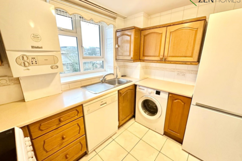 2 bedroom flat to rent, London N15