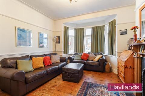 3 bedroom terraced house for sale, The Larches, London