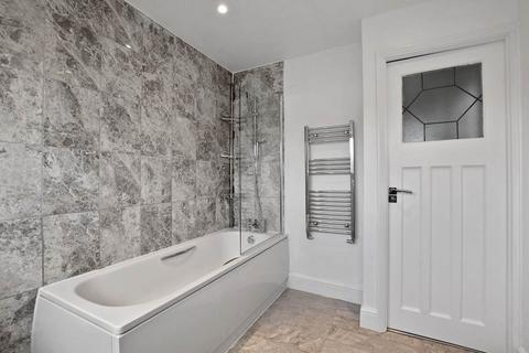 114 Princes Gardens, Acton, London, W3 0LJ