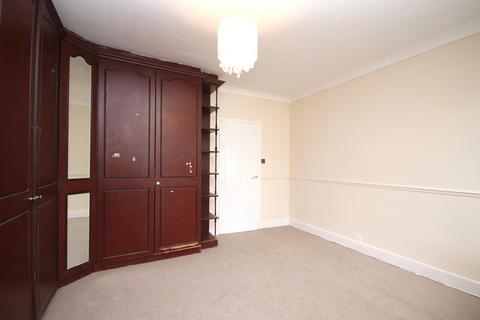 3 bedroom terraced house to rent, Barking IG11