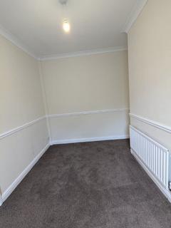 2 bedroom house to rent, East Avenue, Bishop Auckland DL14