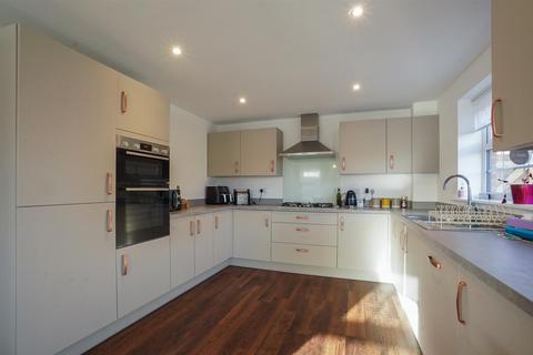 5 bedroom detached house for sale, Hewlands Crescent, Stratford-Upon-Avon