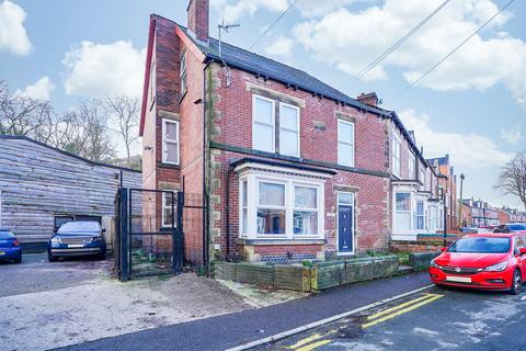 4 bedroom terraced house for sale, Stalker Walk, Sheffield S11