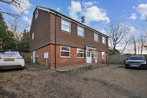 1 bedroom maisonette for sale, Hollands Way, East Grinstead, RH19