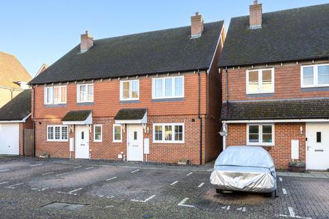 4 bedroom semi-detached house for sale, Burgess Road, Horley RH6