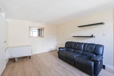 2 bedroom flat for sale, Stockwell Park Road, Brixton, London, SW9