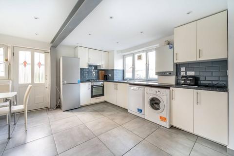 1 Thorogood Gardens, London, E15 1HG