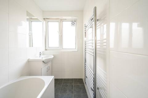 1 Thorogood Gardens, London, E15 1HG