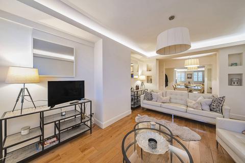 2 bedroom flat to rent, Fulham Road, Chelsea, London, SW3