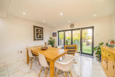 3 bedroom detached house for sale, The Ridings, Surbiton KT5