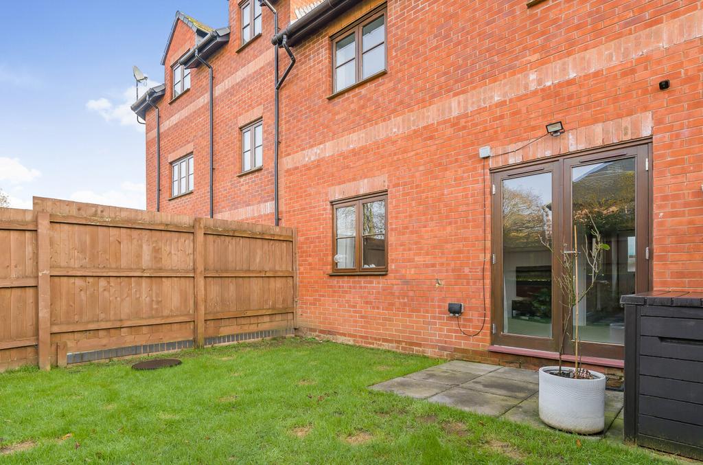6 Padbrook Mews