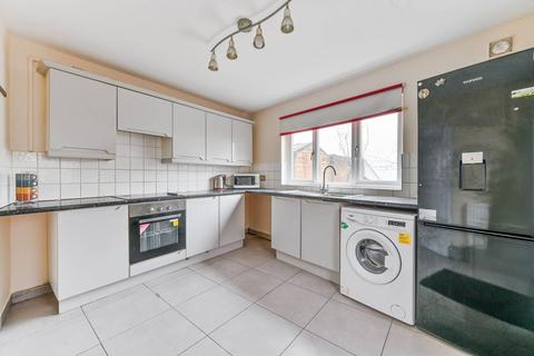 2 bedroom flat to rent, Collingwood Road, Sutton, SM1