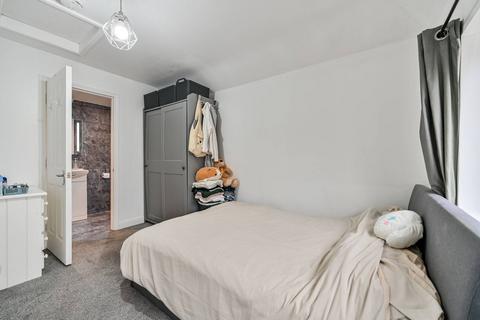 58a Browning Avenue, Worcester Park, KT4 8LD
