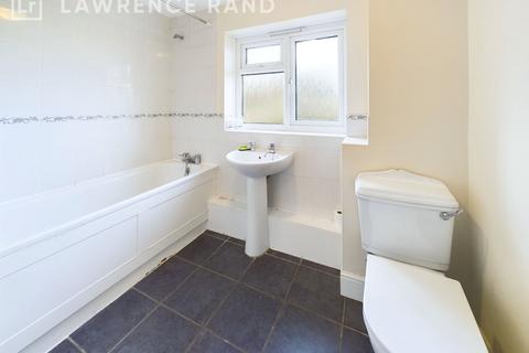 17 Evesham Close, Greenford, UB6 9TF