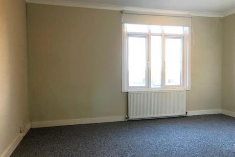 3 bedroom semi-detached house to rent, Sydenham Road, Guildford GU1