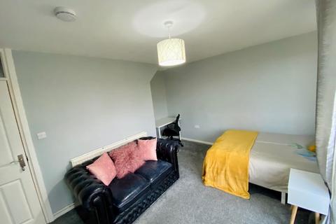 3 bedroom apartment to rent, Hammond Street, Sheffield S3