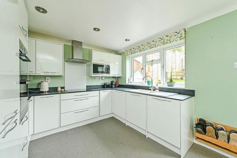 3 bedroom semi-detached house for sale, Greenfields Avenue, Alton, Hampshire