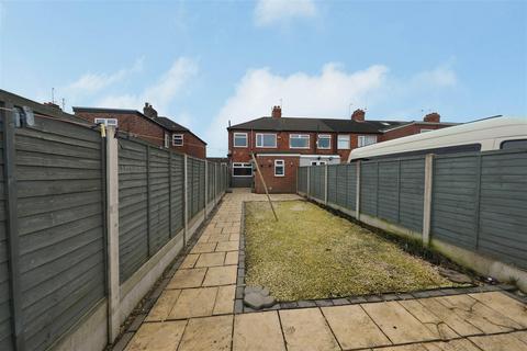 2 bedroom end of terrace house for sale, Willerby Road, Hull