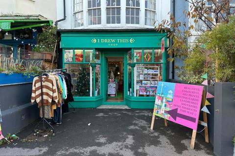 Retail property (high street) to rent, Brighton BN1