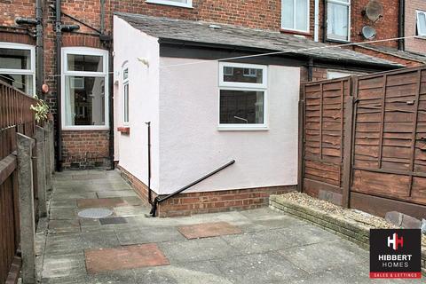 2 bedroom terraced house to rent, Lowfield Road, Stockport SK3