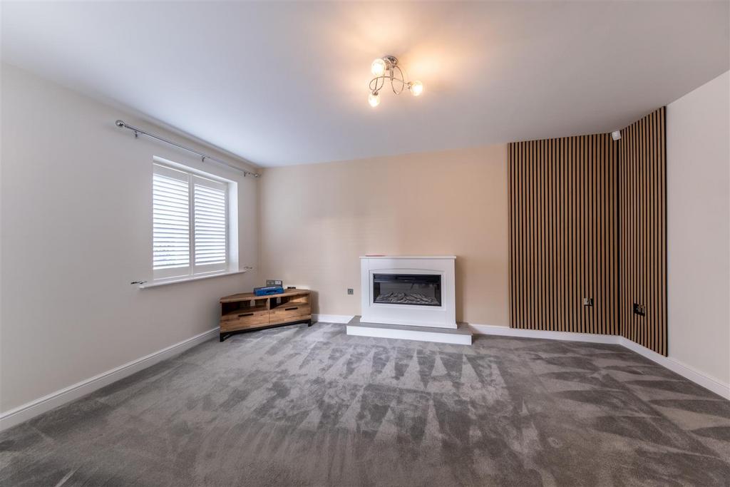 2 Bluebell Close-022.JPG