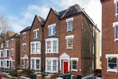 2 bedroom flat for sale, Nassington Road, Hampstead Heath, London