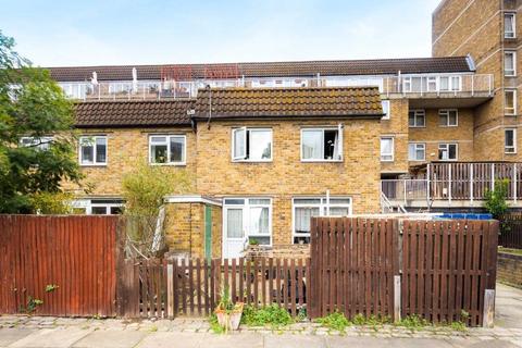 24 Elf Row, London, E1W 3EH