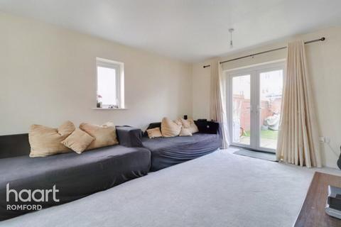 3 bedroom detached house to rent, Brick Kiln Road, ROMFORD