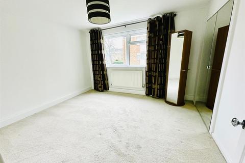 2 bedroom flat for sale, Court Downs Road, Beckenham BR3