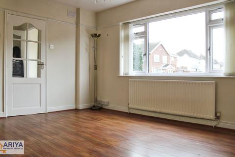 3 bedroom semi-detached house to rent, Harrowgate Drive, Birstall, Leicester LE4