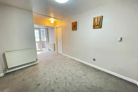 3 bedroom bungalow to rent, 116 Kingsway Road LE5 5TT