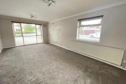 3 bedroom bungalow to rent, 116 Kingsway Road LE5 5TT