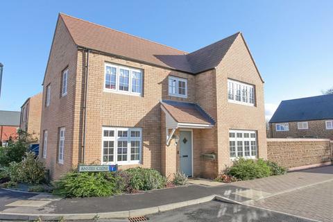 4 bedroom detached house for sale, Anstee Close, Banbury