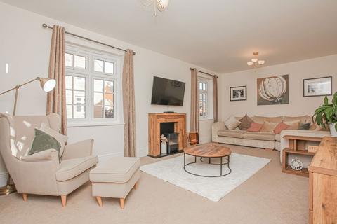 4 bedroom detached house for sale, Anstee Close, Banbury