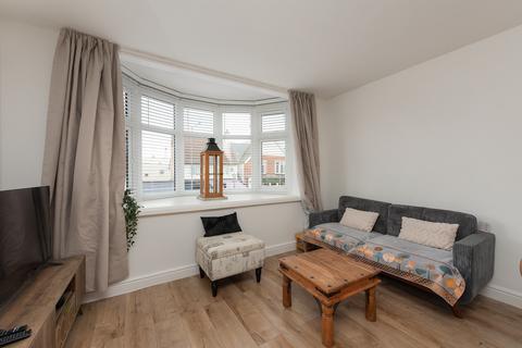 1 bedroom flat for sale, Tankerton Road, Whitstable, Kent