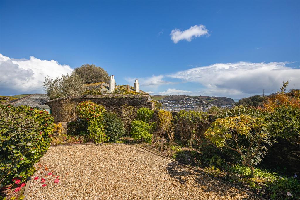 A03 - 2 Church Road, Dartmouth - 230413.jpg