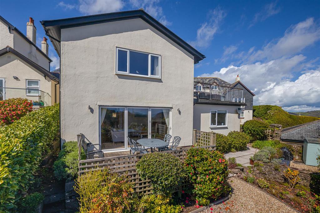 A11 - 2 Church Road, Dartmouth - 230413.jpg