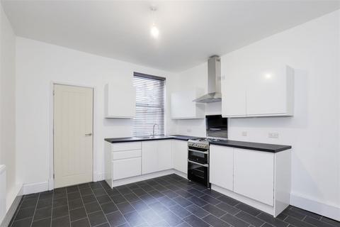 3 bedroom terraced house to rent, Kentwood Road, Sneinton NG2