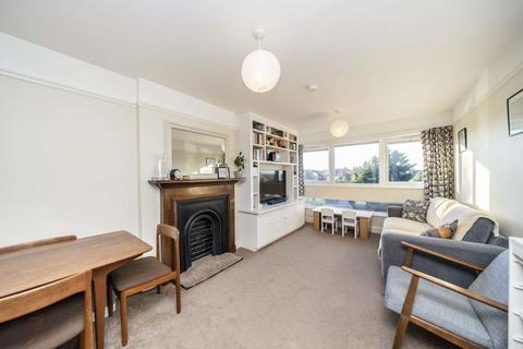 2 bedroom flat for sale, Fairlea Place, London W5