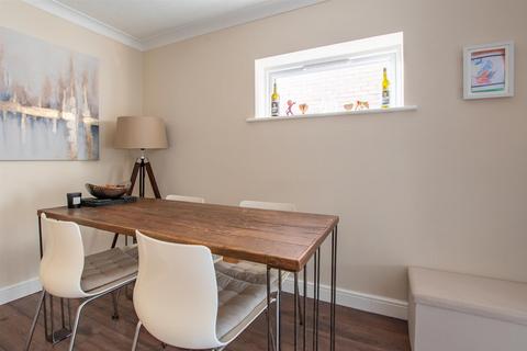 39 Boyd Road, Saltford, Bristol, BS31 3AU