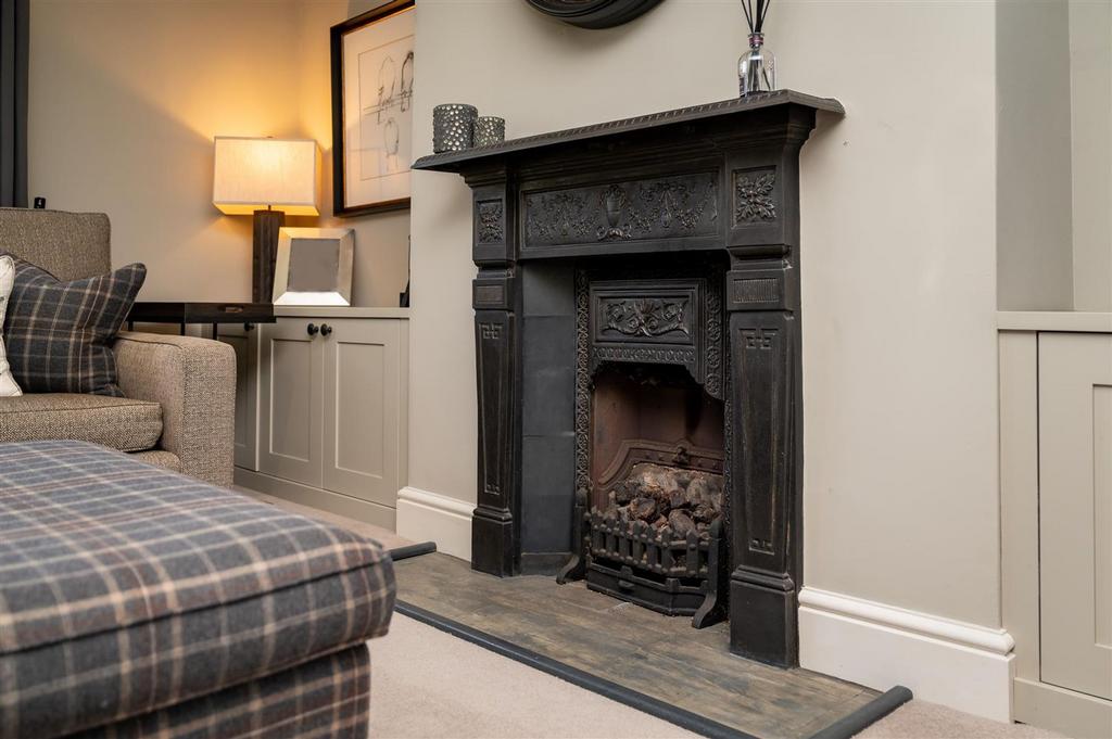 Secondary sitting room